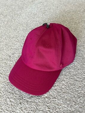 NWT lululemon athletica Unisex Classic Ball Cap - Berry